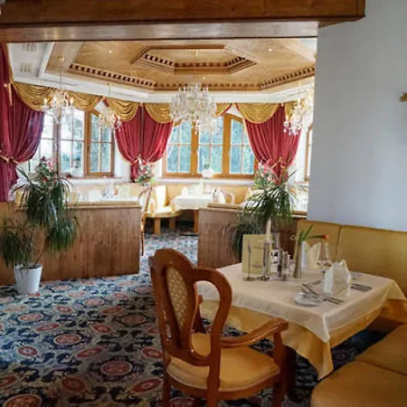 Szálloda Wellnesshotel Parkschloessl Zu Ihr Adults Only 4*