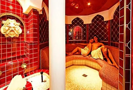 Wellnesshotel Parkschloessl Zu Ihr Adults Only Hotel