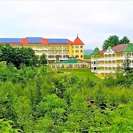 Wellnesshotel Parkschloessl Zu Ihr Adults Only فندق