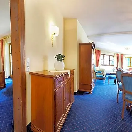 Wellnesshotel Parkschloessl Zu Ihr Adults Only Hotel 4*