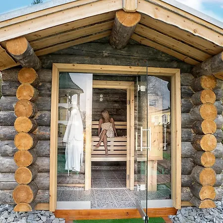 Wellnesshotel Parkschloessl Zu Ihr Adults Only فندق 4*