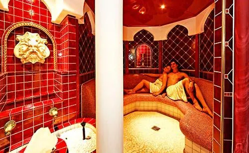 Wellnesshotel Parkschloessl Zu Ihr Adults Only Hotel